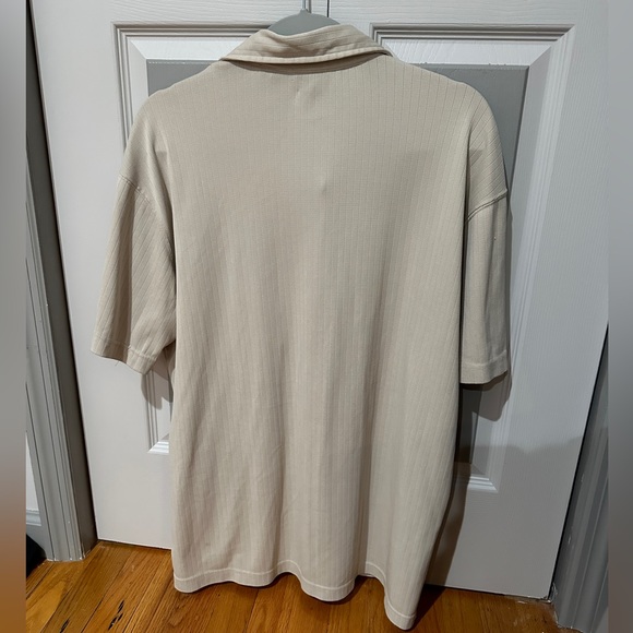 Guess Button Up - Picture 2 of 3